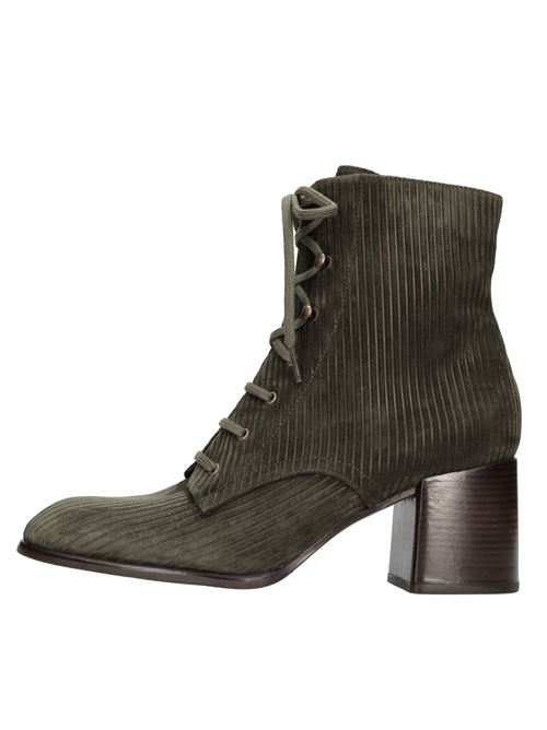 Suede Garage ankle boots CHIE MIHARA | GARAGE VENETAHUNT